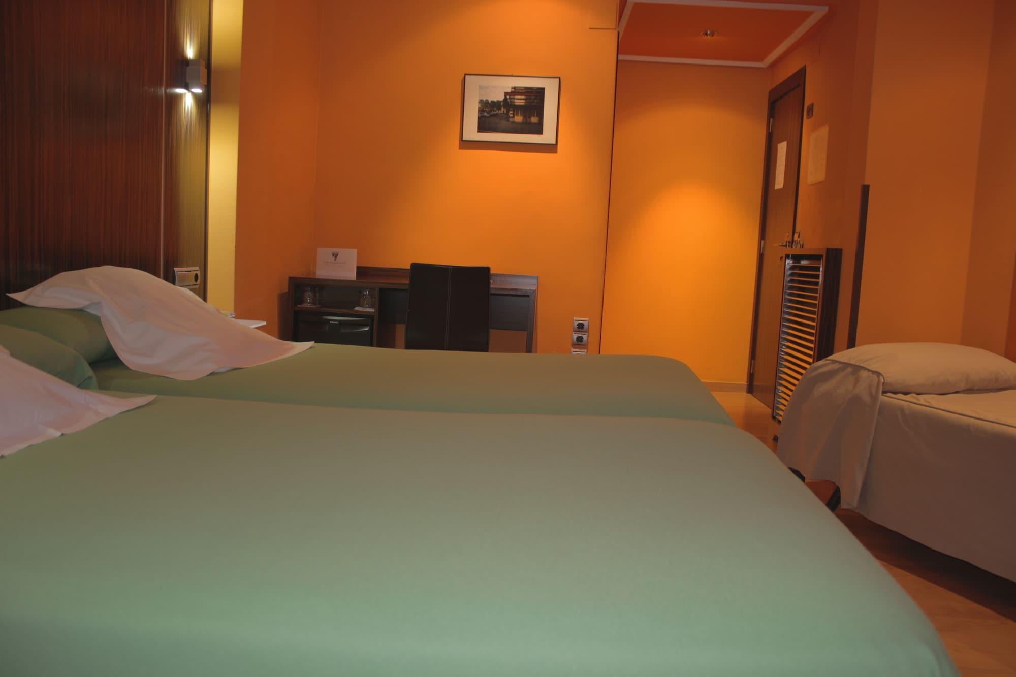 Hotel Gran Via Сарагоса Экстерьер фото