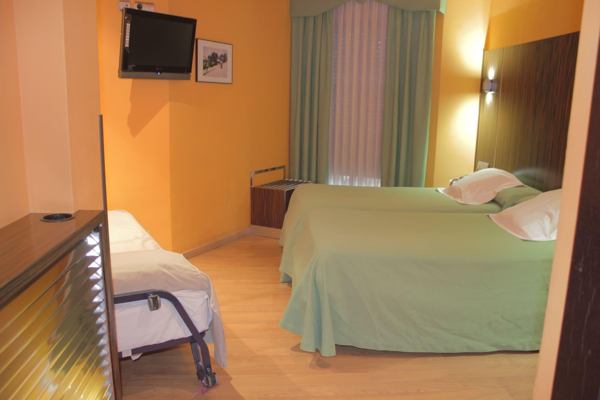 Hotel Gran Via Сарагоса Экстерьер фото