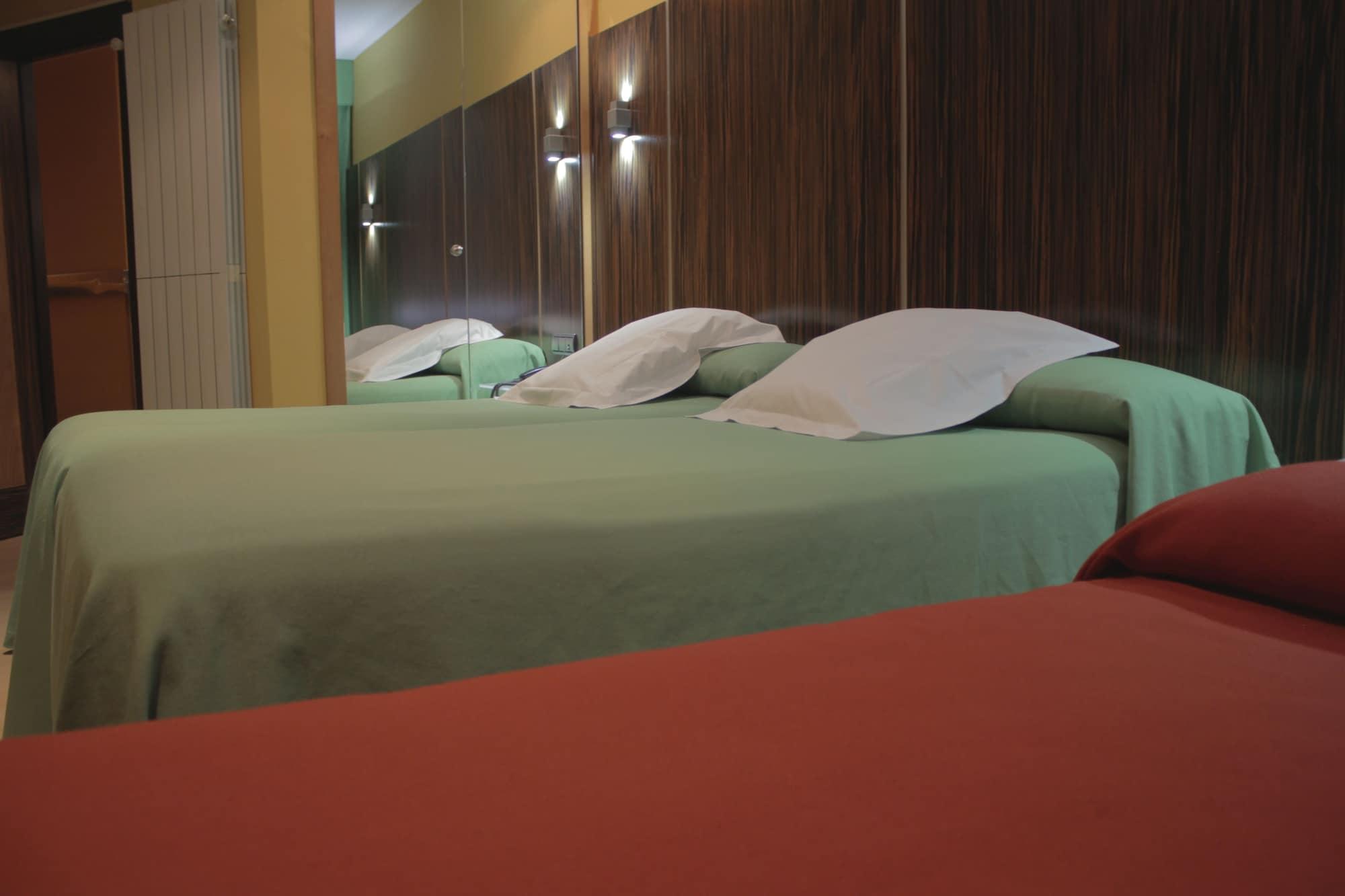 Hotel Gran Via Сарагоса Экстерьер фото