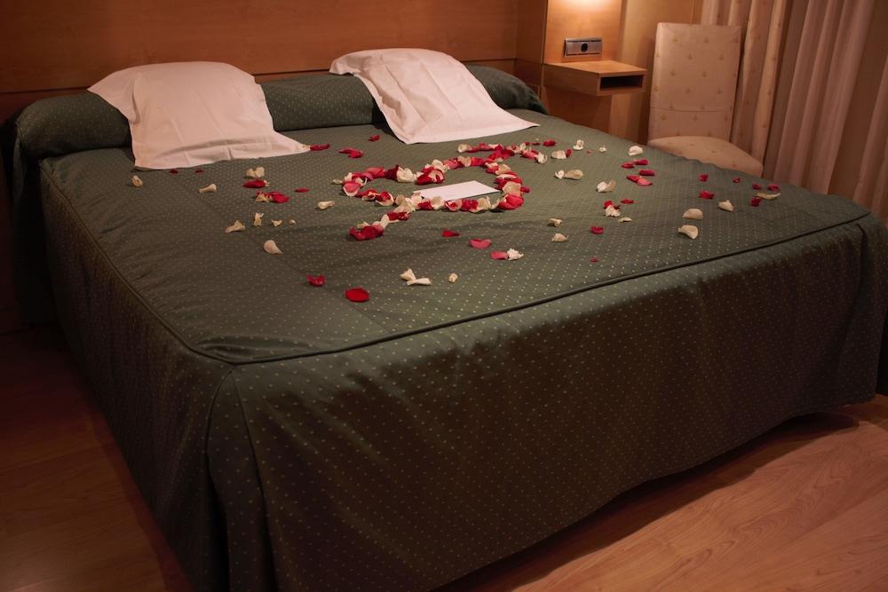Hotel Gran Via Сарагоса Экстерьер фото