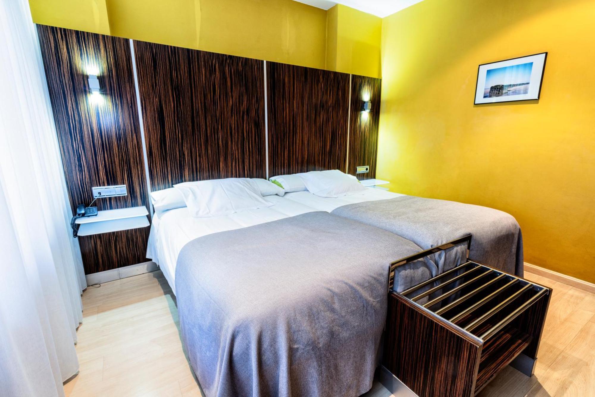 Hotel Gran Via Сарагоса Экстерьер фото