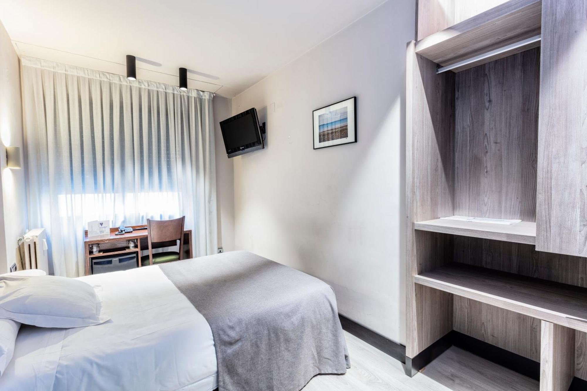 Hotel Gran Via Сарагоса Экстерьер фото