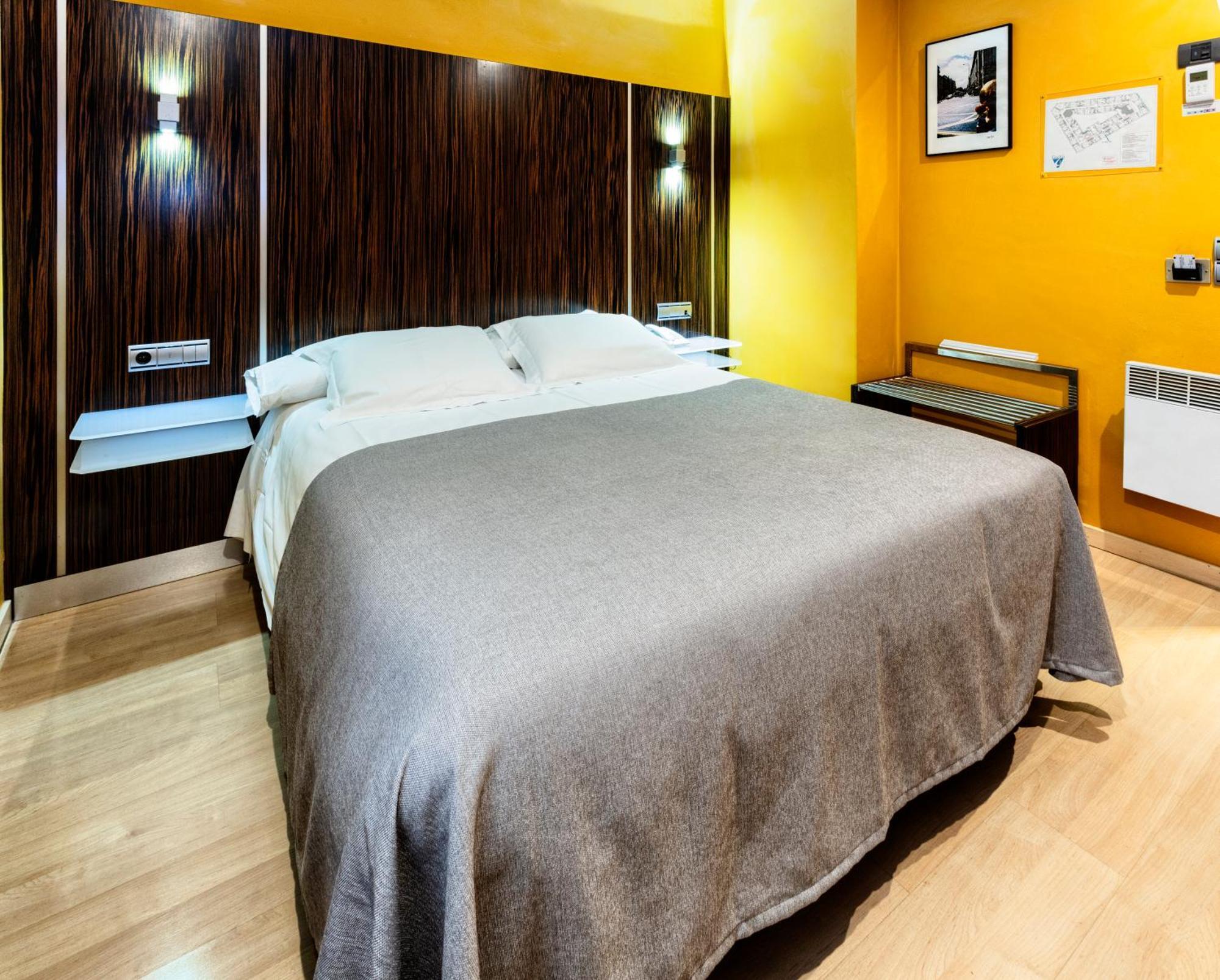 Hotel Gran Via Сарагоса Экстерьер фото