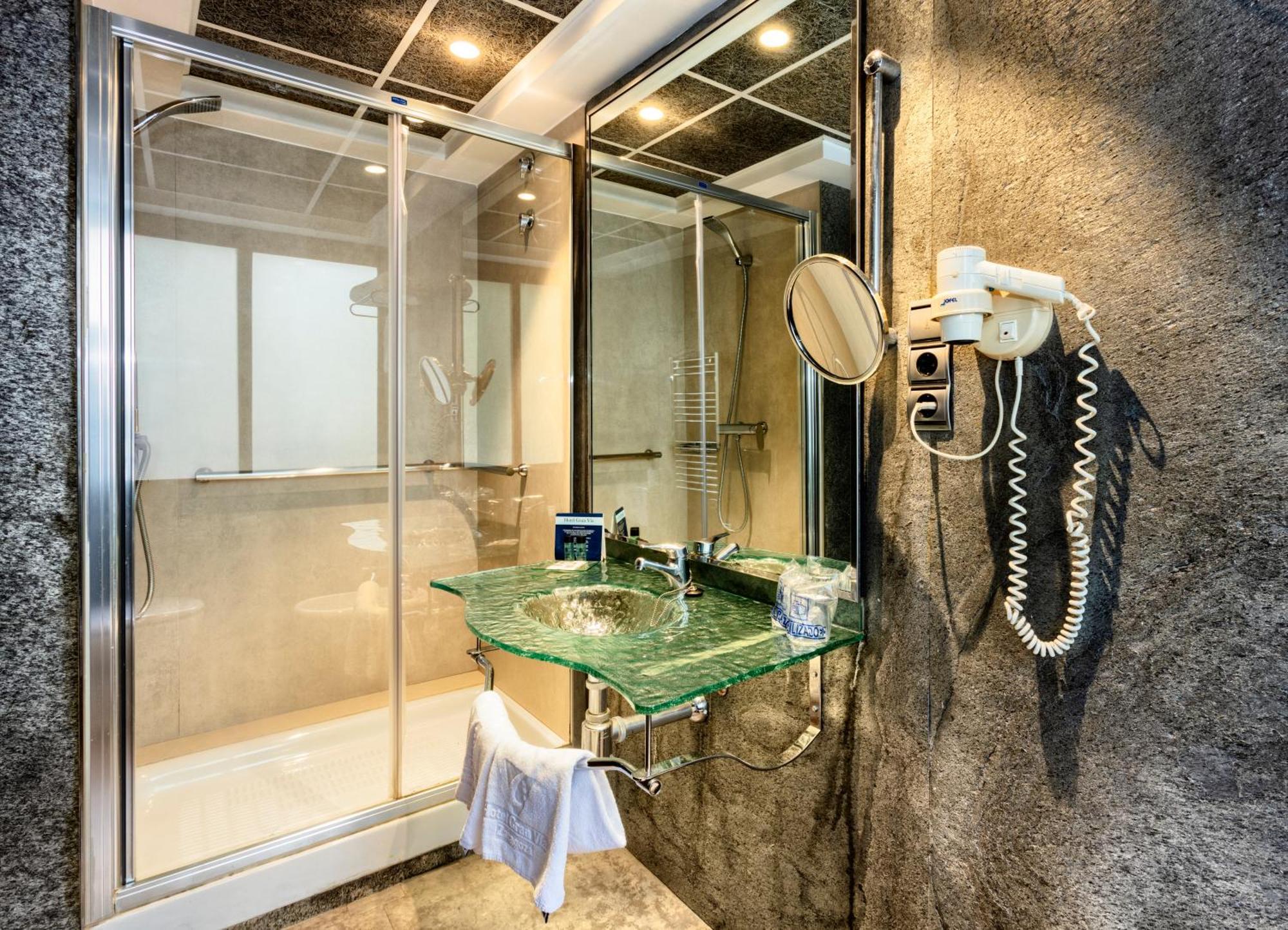 Hotel Gran Via Сарагоса Экстерьер фото